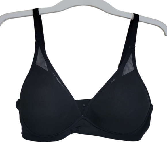 36C Lululemon Simply Sheer Bra - Picture 3 of 5